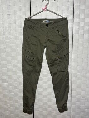 Jolt Olive Green Cropped Cargo Pants